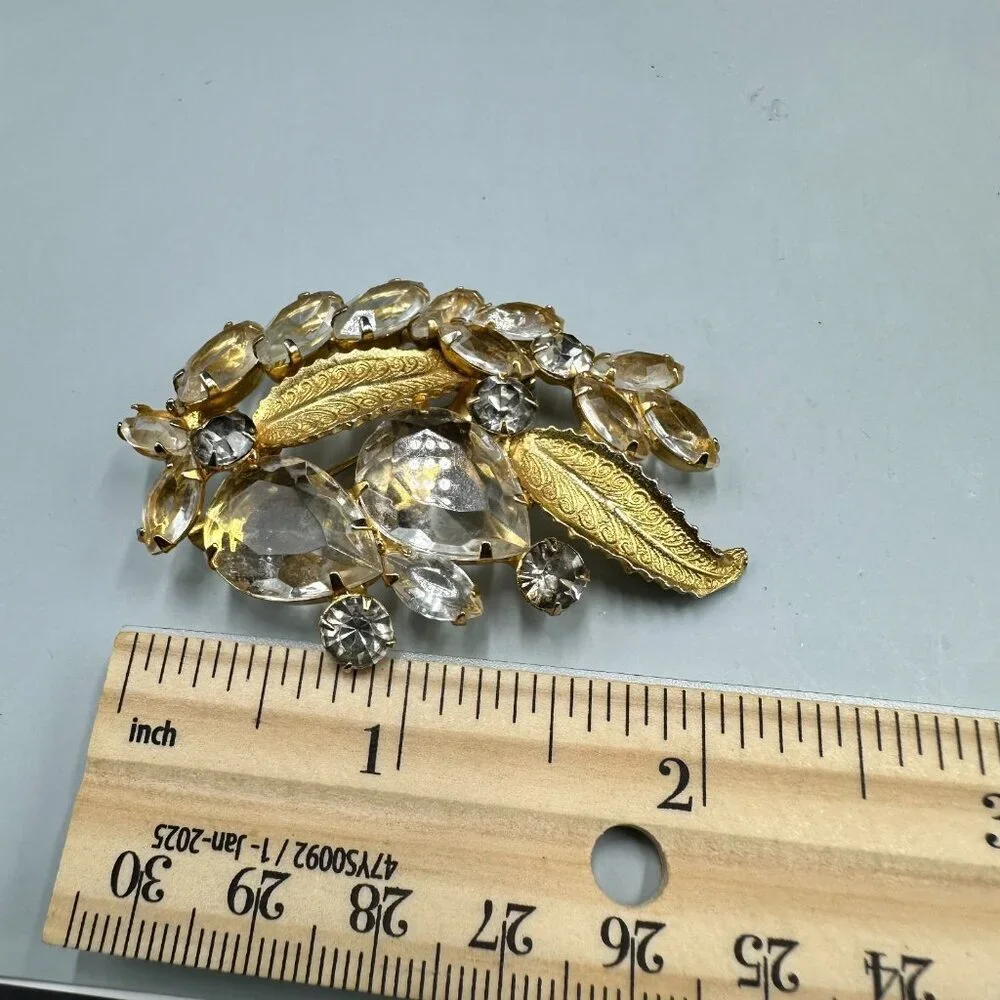 Vintage Clear Rhinestone Brooch Gold Tone Textured Leaf Pear Navette Pin